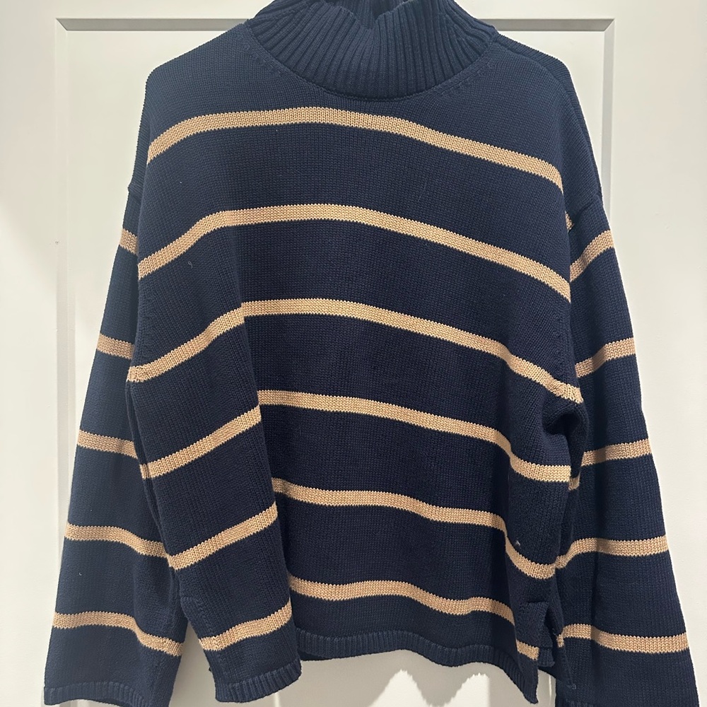 GAP Navy Ribbed Sweater - Picture 2 of 3